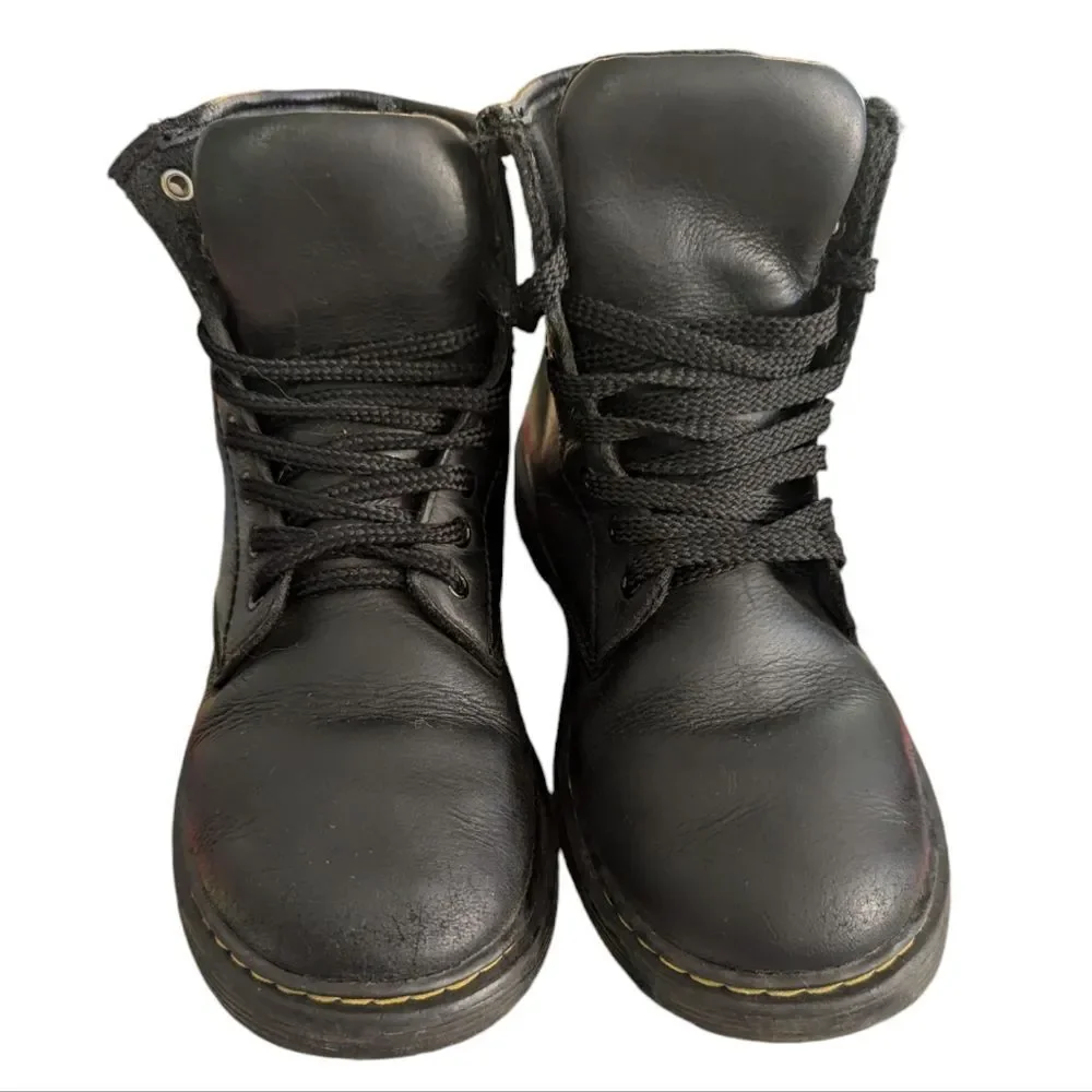 Dr. Martens black leather boots youth‎ size 2